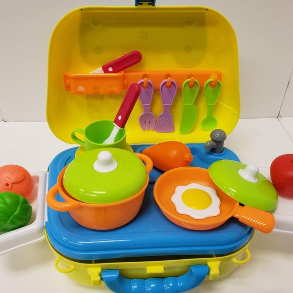 New Portable Mini Toy Kitchen set - Picture 5 of 15